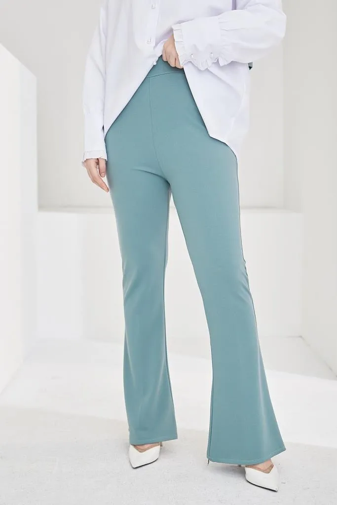 BNG Women Spanish Flared Fabric Pants Mint - Clermont