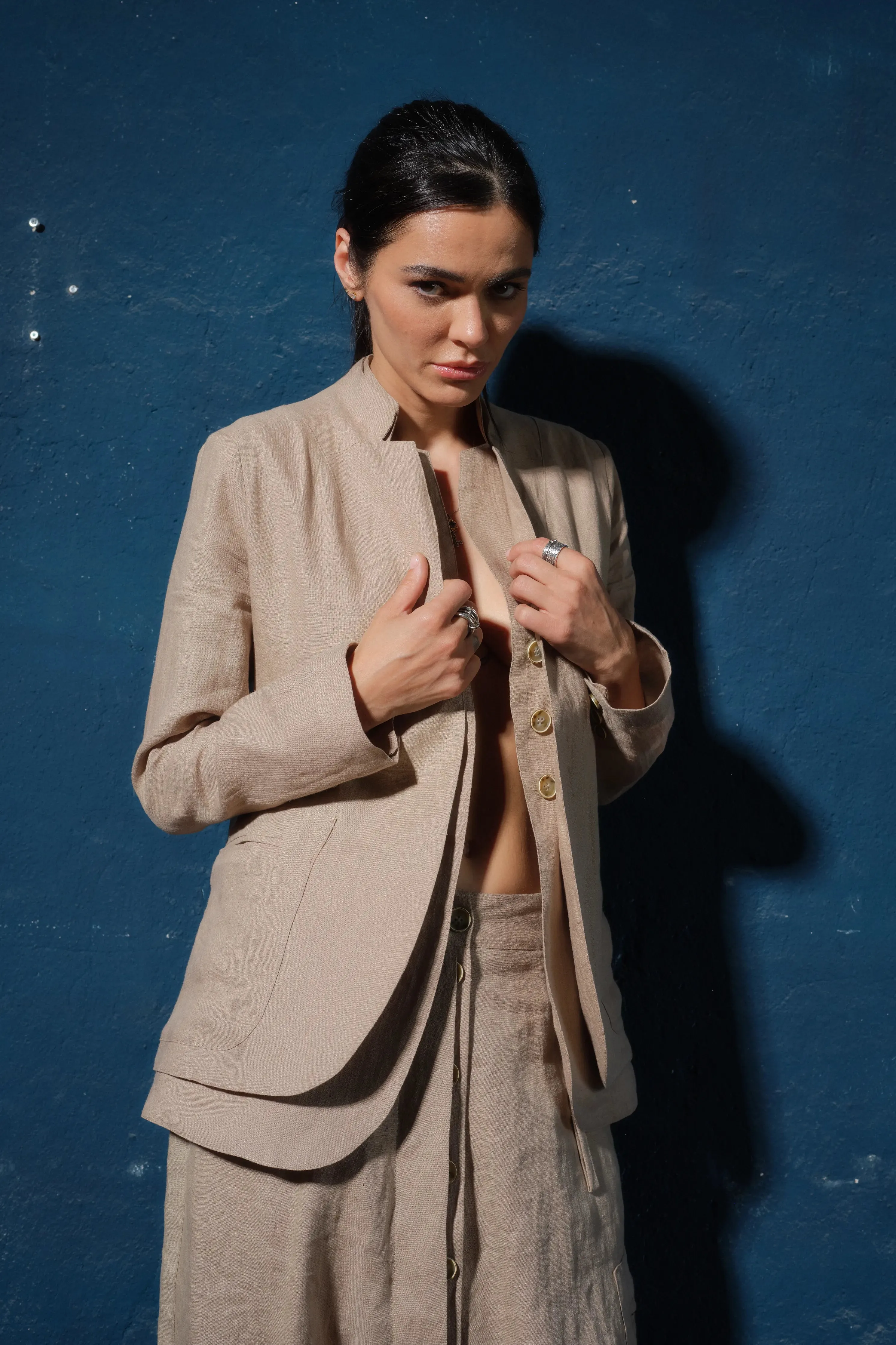 Exclusive Women's Linen Blazer with Dual Lapels and a Touch of Glamour