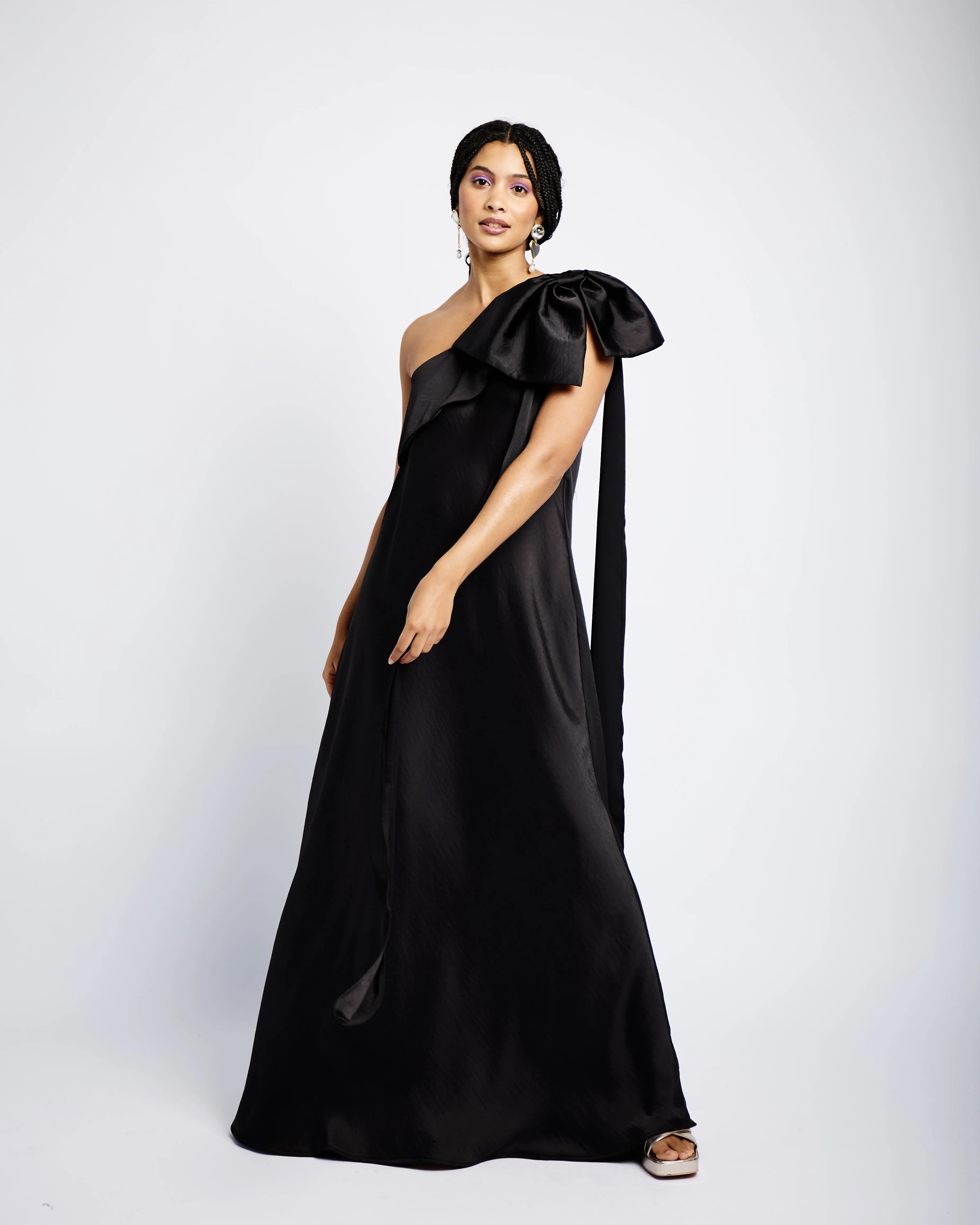 One Shoulder Bow Dress in Black