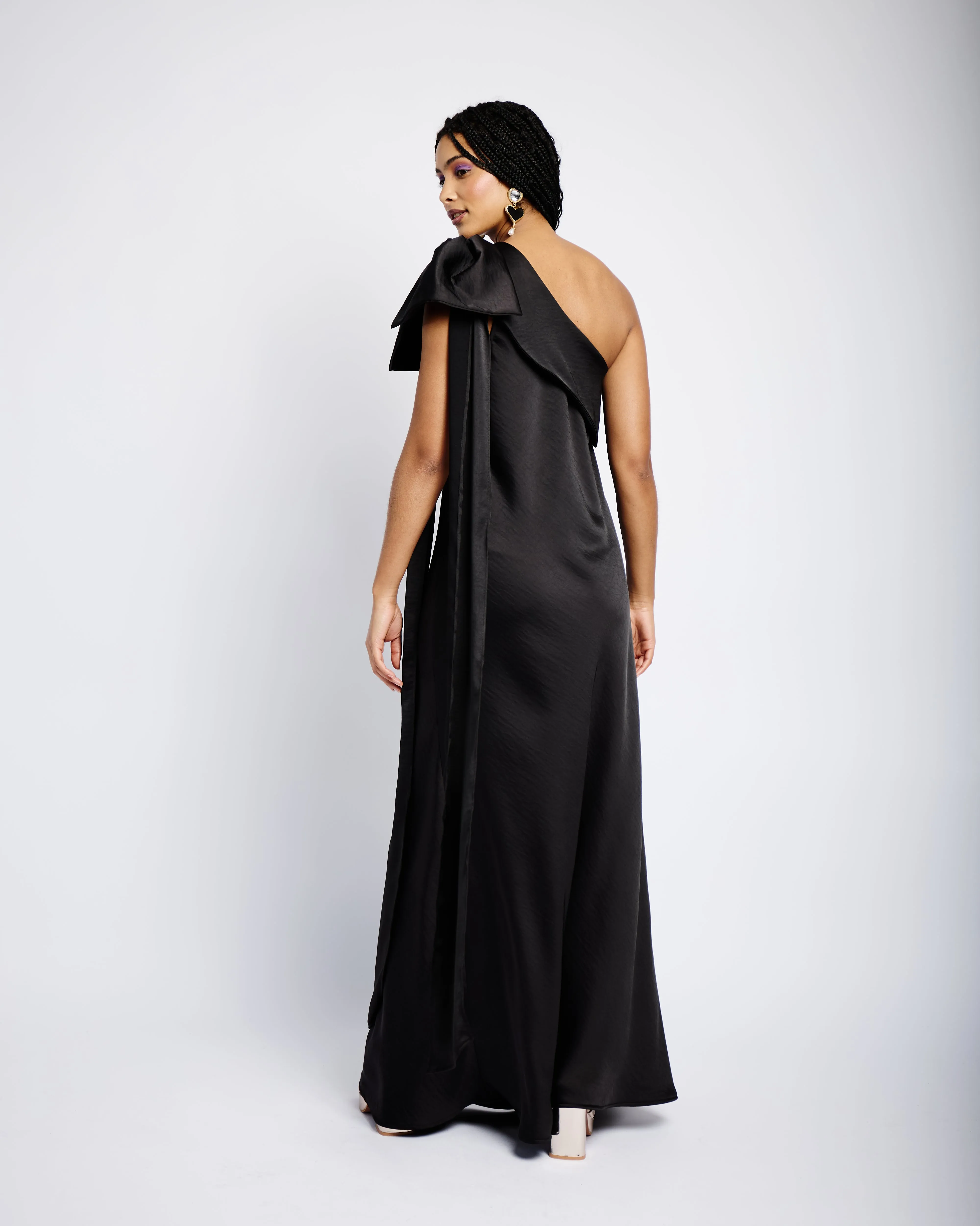 One Shoulder Bow Dress in Black