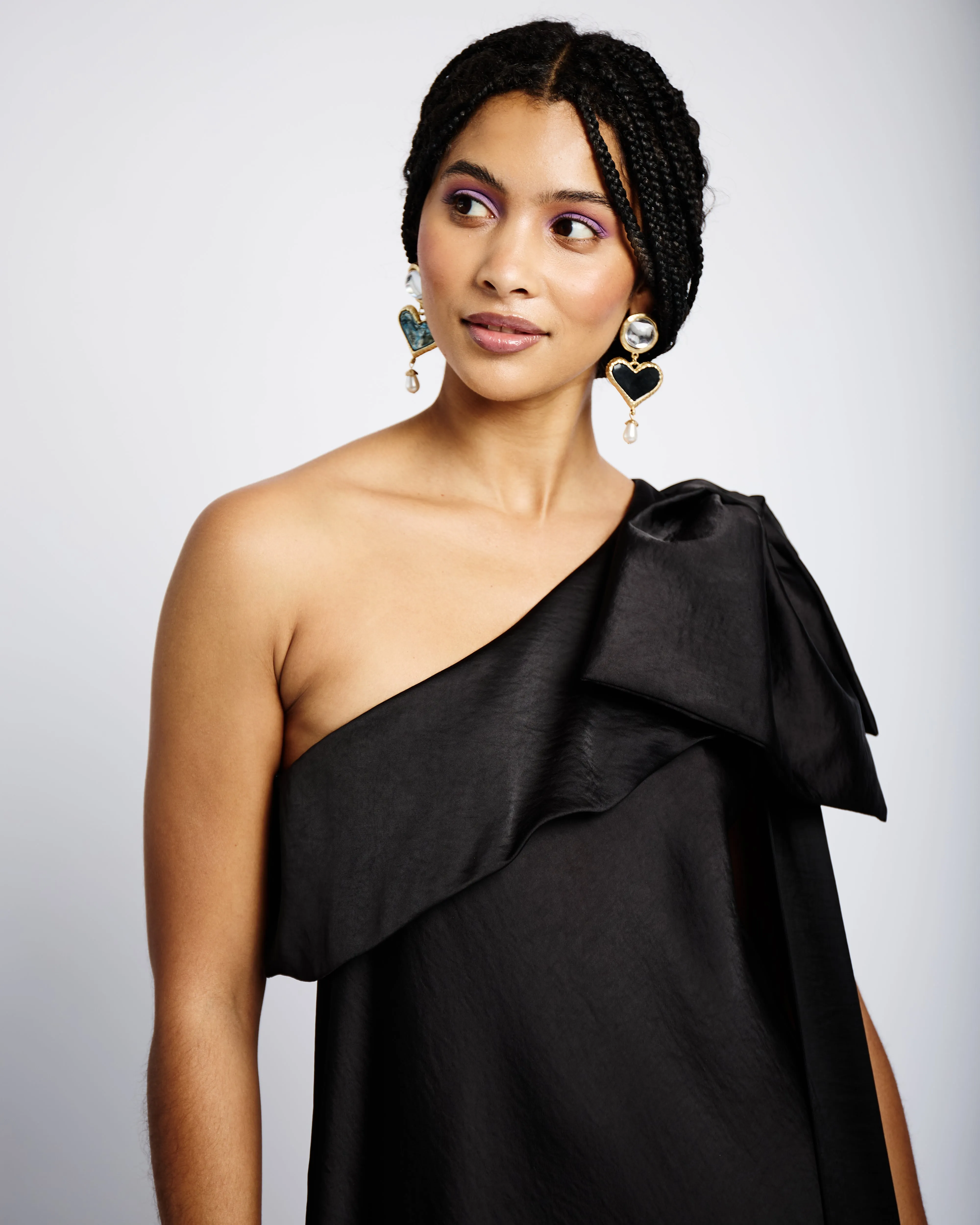 One Shoulder Bow Dress in Black