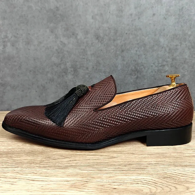 Veltique Slip-On Brogues