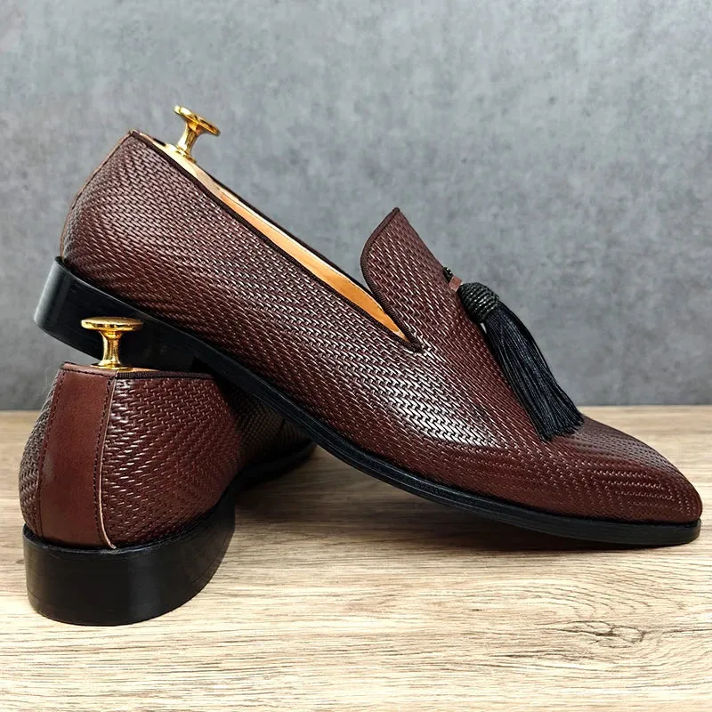 Veltique Slip-On Brogues