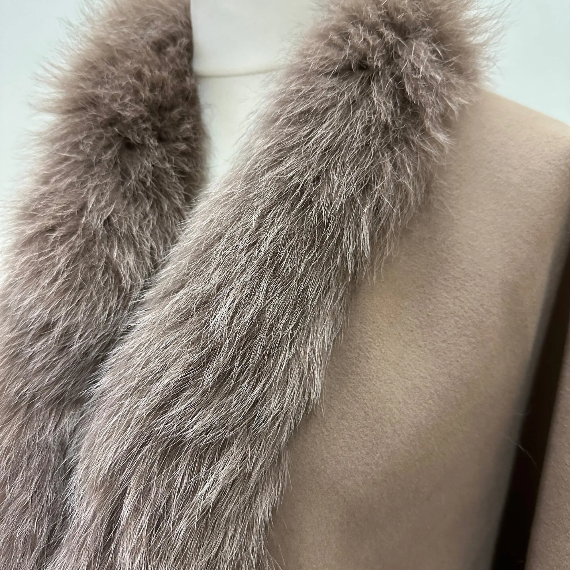 Women Camel Cape short Cashmere and trim arctic fox fur